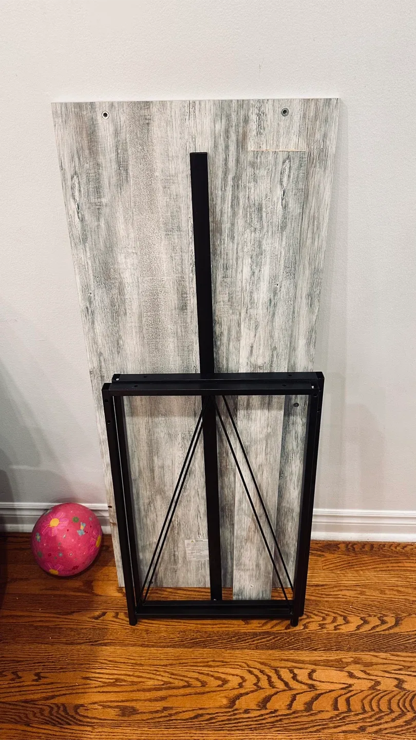 Whitewash Wood Grain Desk image indicator(2)