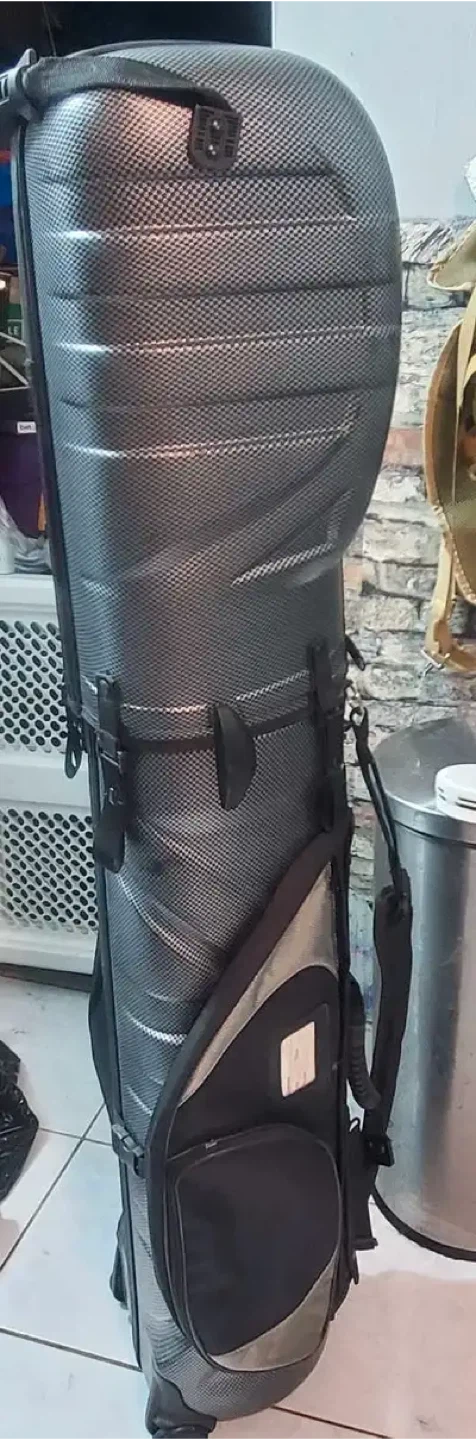 Golf Travel Bag - Hard Case