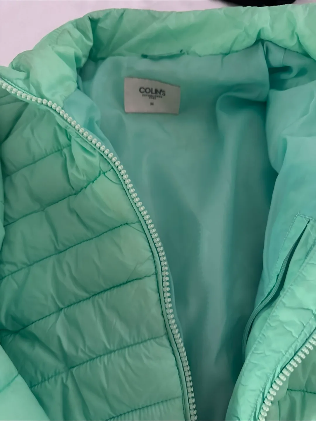 Colin's Puffer Jacket - Size M image indicator(2)