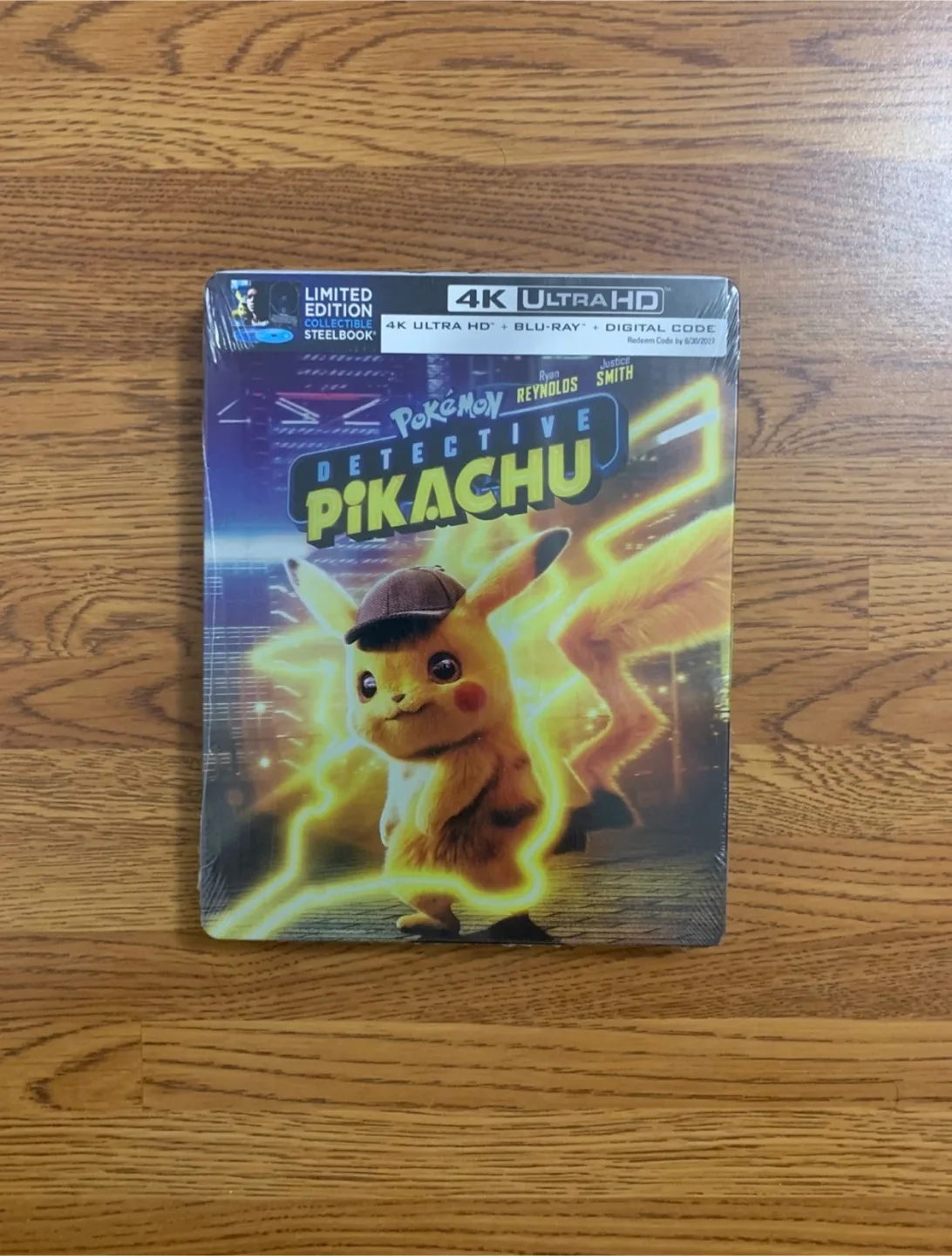 POKÉMON Detective Pikachu (LE) 4K UHD Blu-ray Combo Pack thumbnail