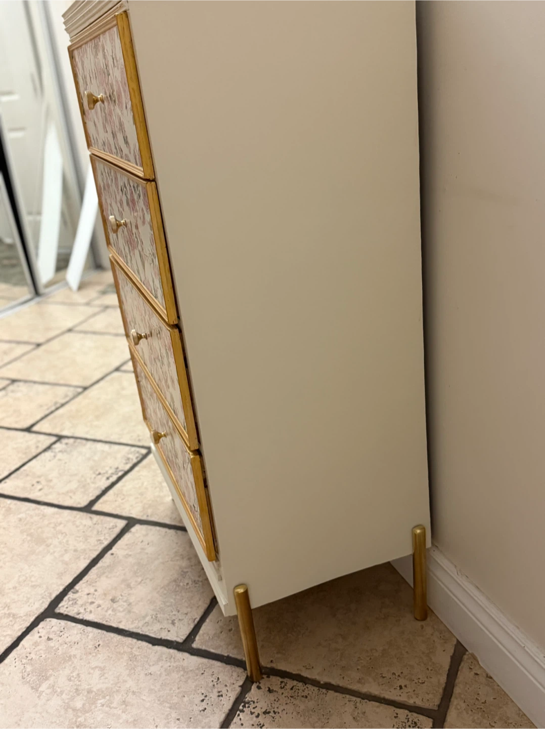 Painted Floral 4-Drawer Dresser - photo 5