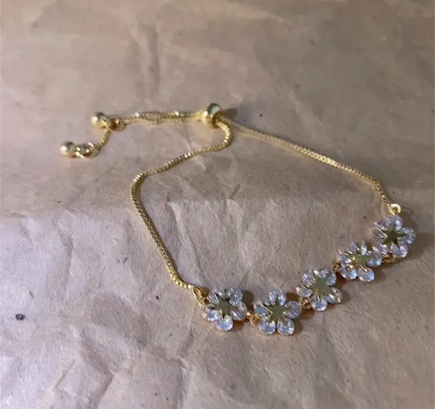 Golden Flower Bracelet image indicator(3)