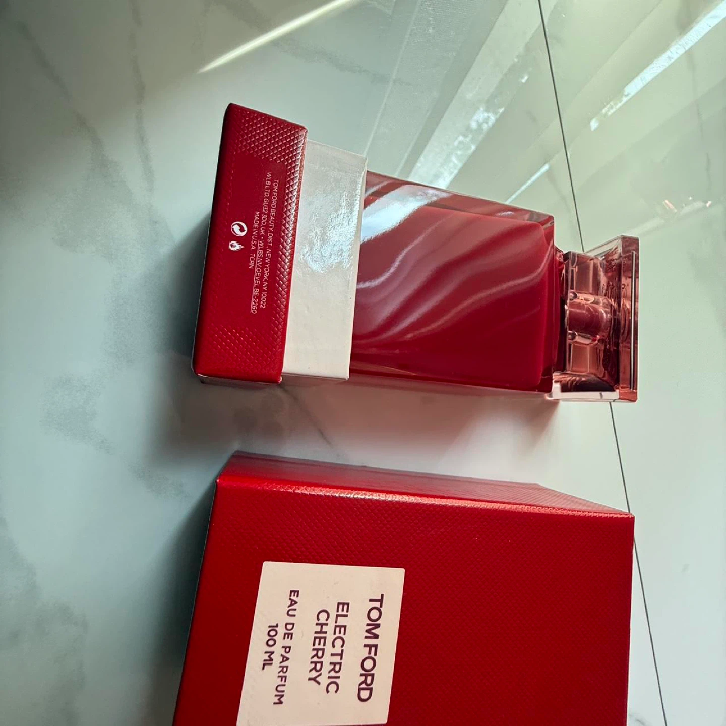Tom Ford Electric Cherry Cologne - photo 3