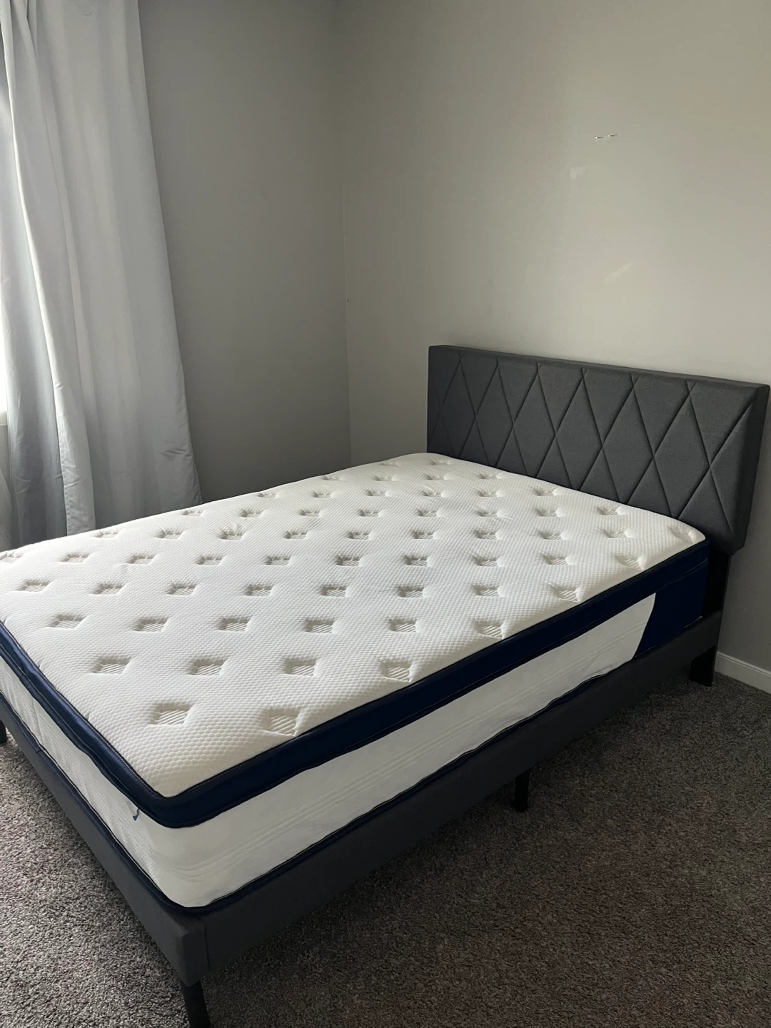 🔥🔥Moving out sale - Double bed frame and mattress 🔥🔥