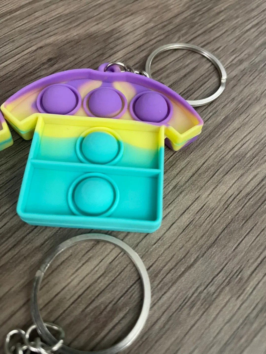 Pop It Fidget Keychains - Assorted Shapes image indicator(6)