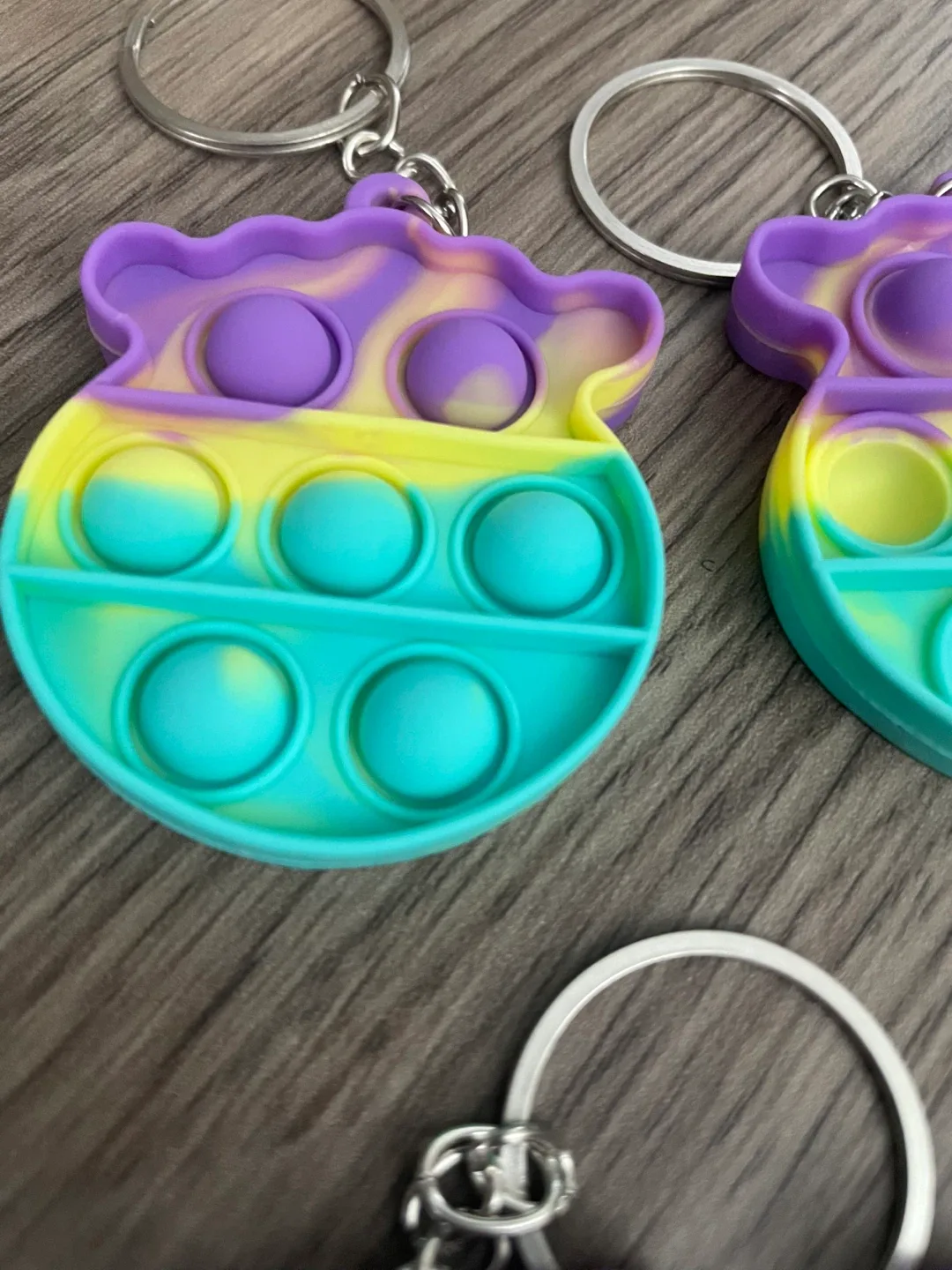 Pop It Fidget Keychains - Assorted Shapes image indicator(7)