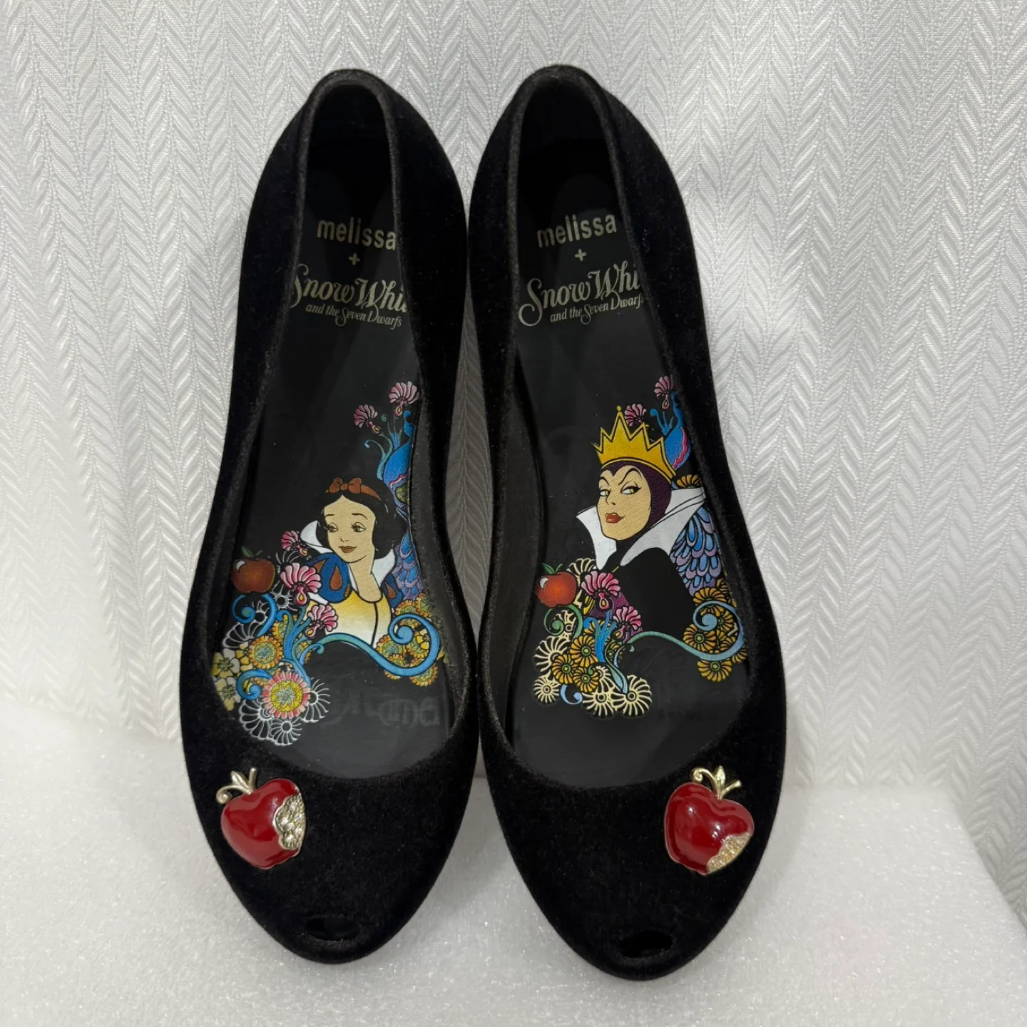 Melissa Snow White Disney Flats - Size 8US thumbnail