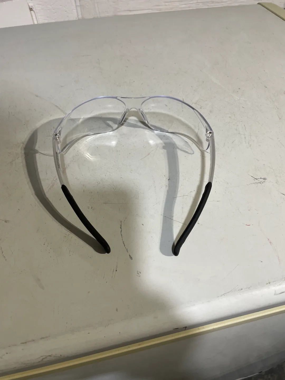 Clear safety glasses image indicator(3)