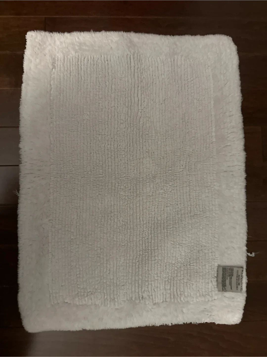Wamsutta Ultra Fine Cotton Reversible Bath Mat image indicator(2)