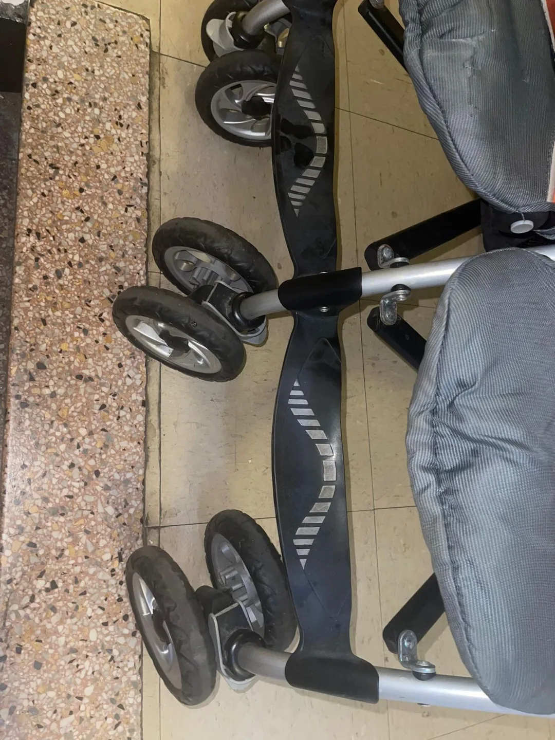 Chicco Double Stroller - Orange & Gray image indicator(2)