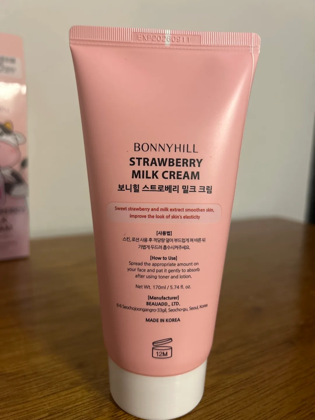 Bonnyhill Strawberry Milk Cream (170ml) image indicator(3)