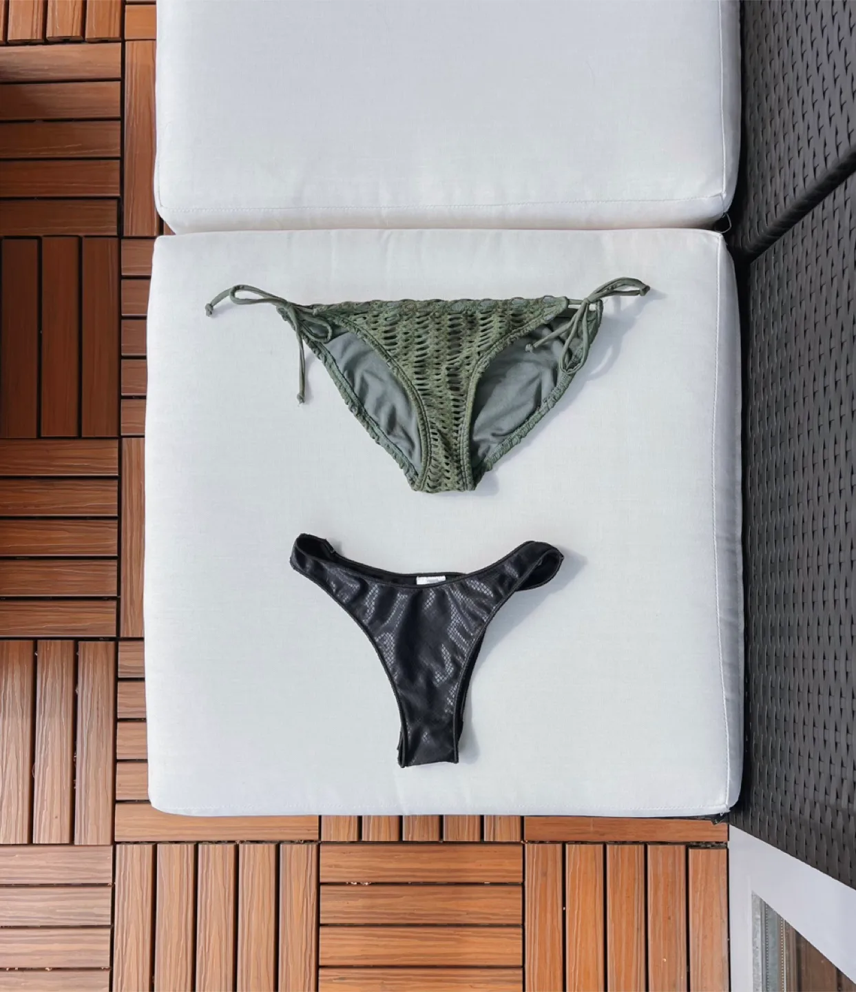 Bikini Bottoms - Size M thumbnail