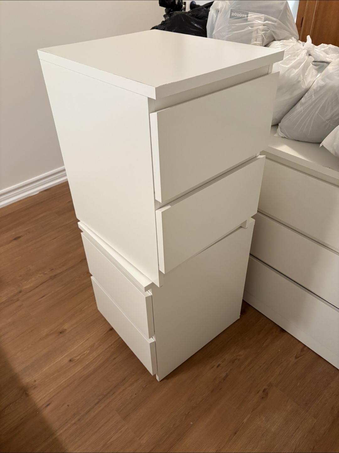 2 White 2-Drawer Dresser