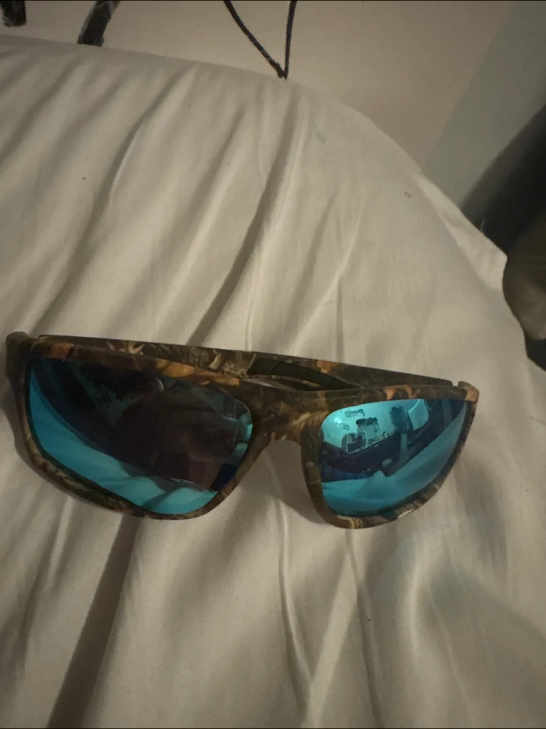 polarized Sunglasses thumbnail