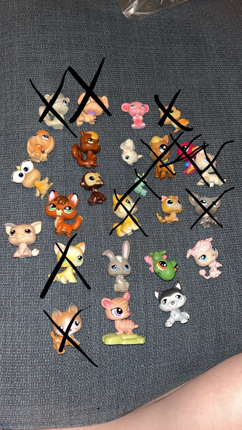 Vintage Littlest Pet Shop Figures thumbnail
