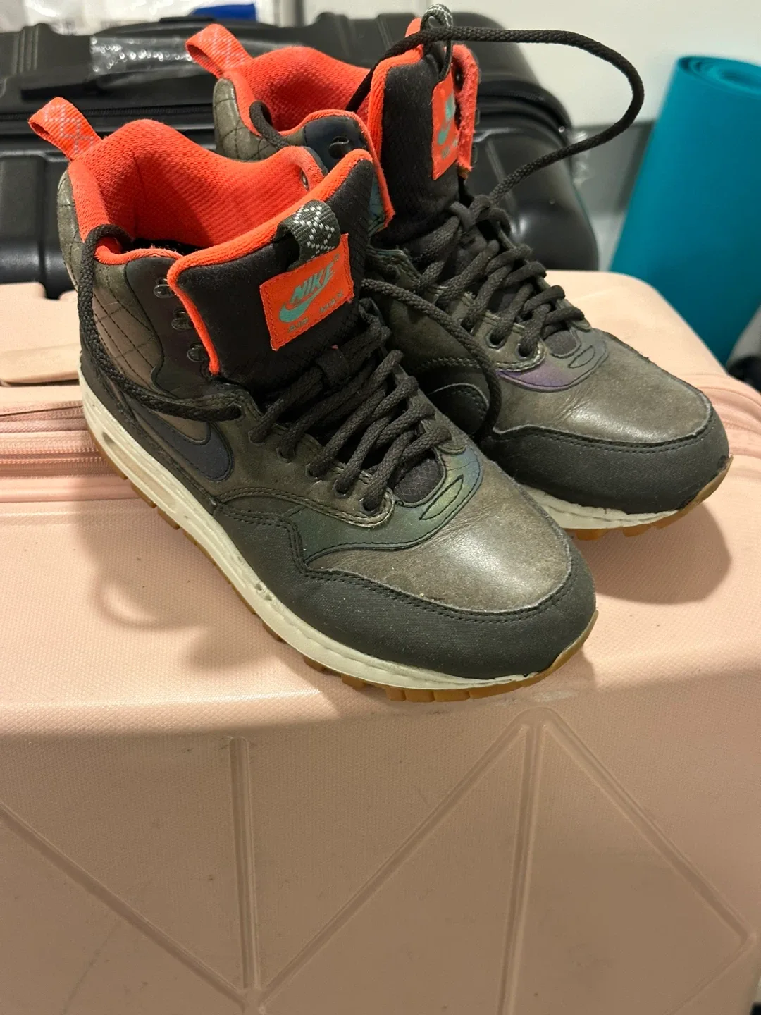 Nike Air Max 1 Sneakerboot - US 7 image indicator(6)