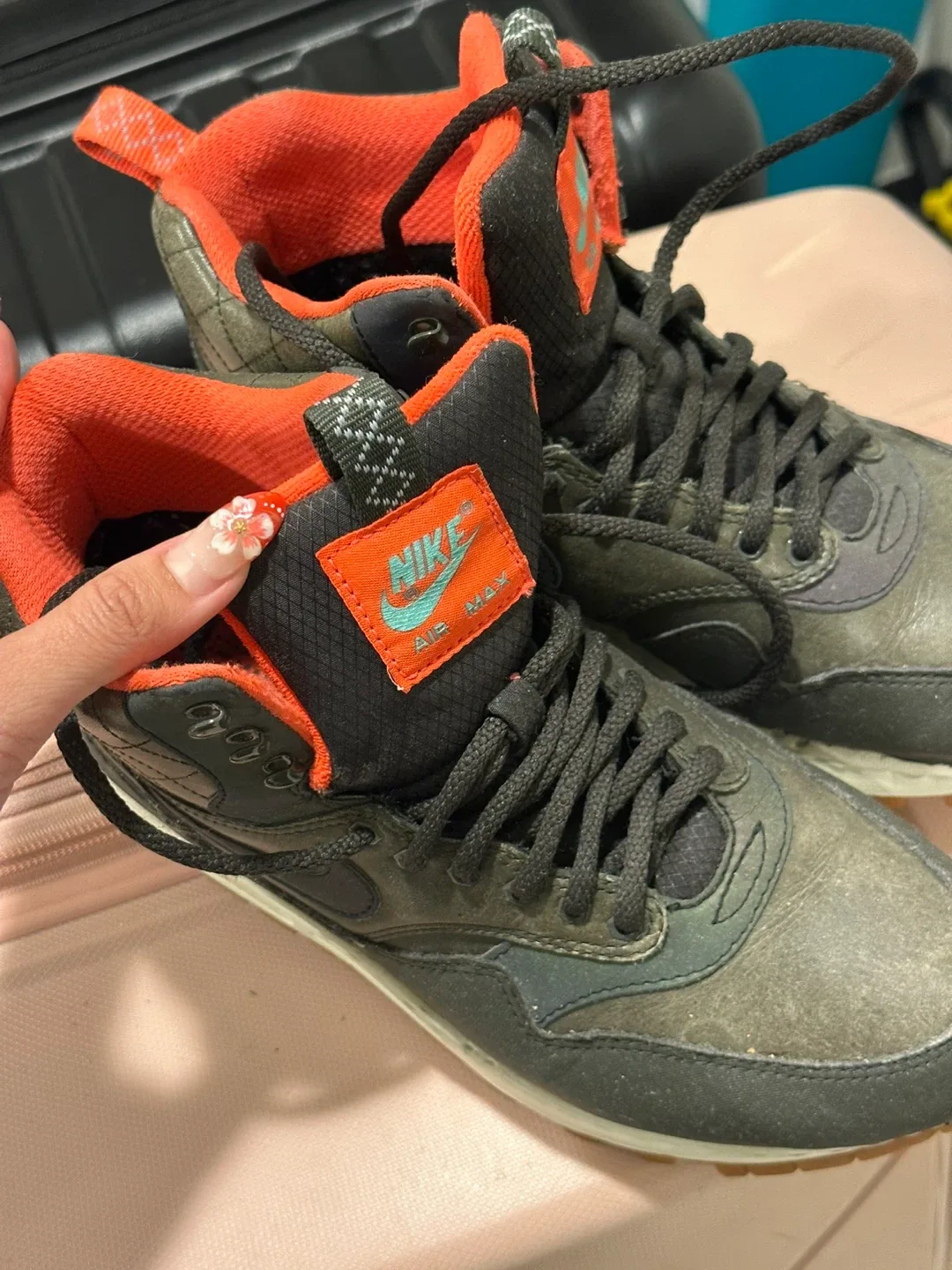 Nike Air Max 1 Sneakerboot - US 7 image indicator(8)