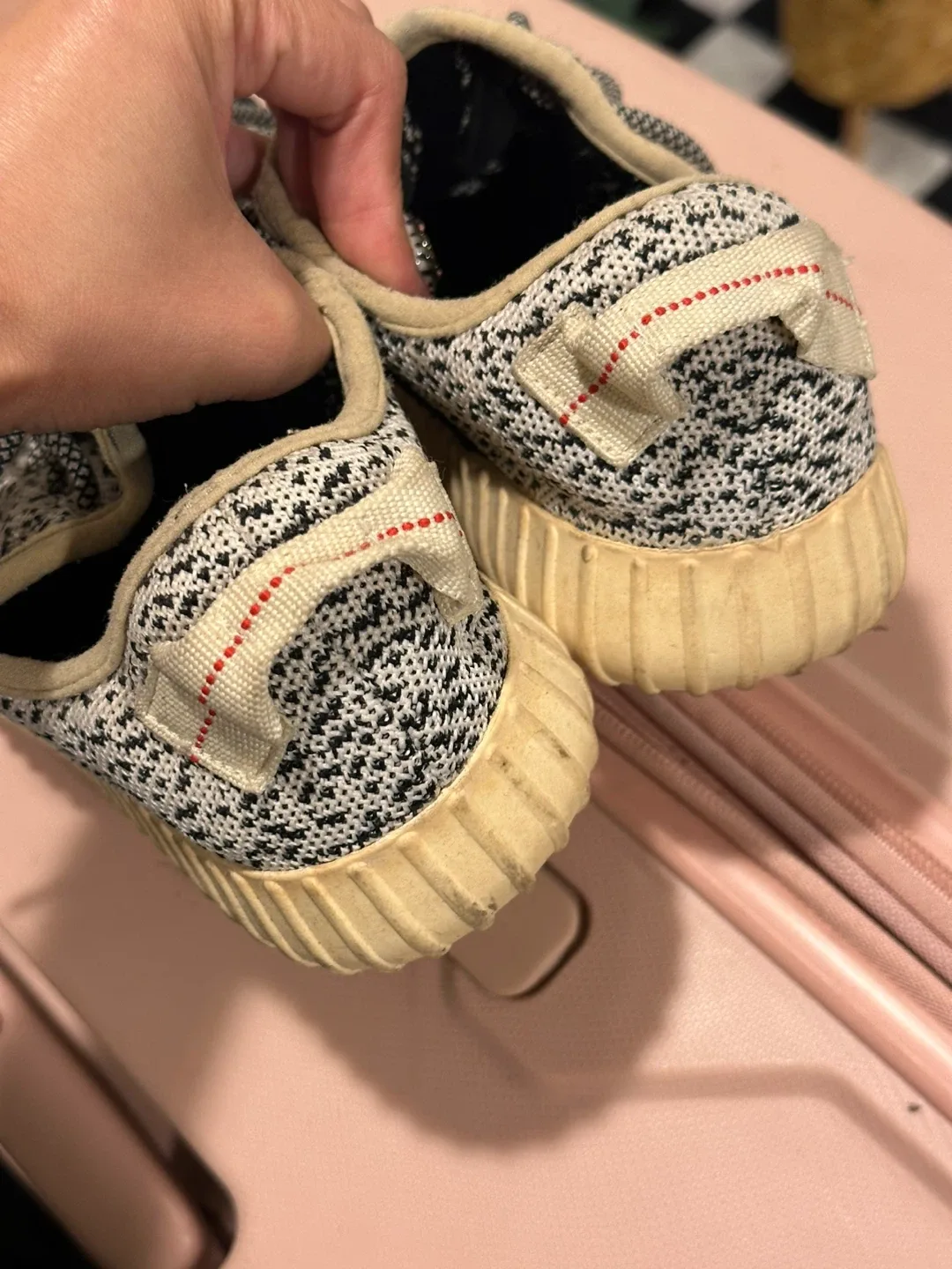 Adidas Yeezy Boost 350 V2 Zebra image indicator(2)