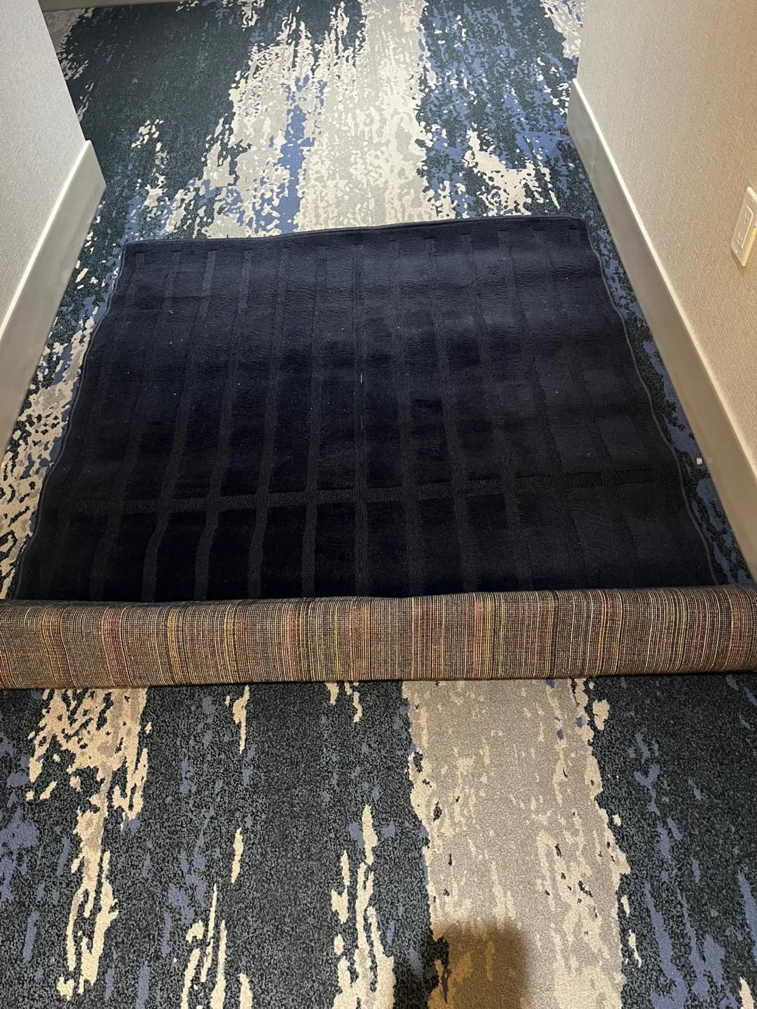 IKEA Herrup Rug - Dark Blue image indicator(3)