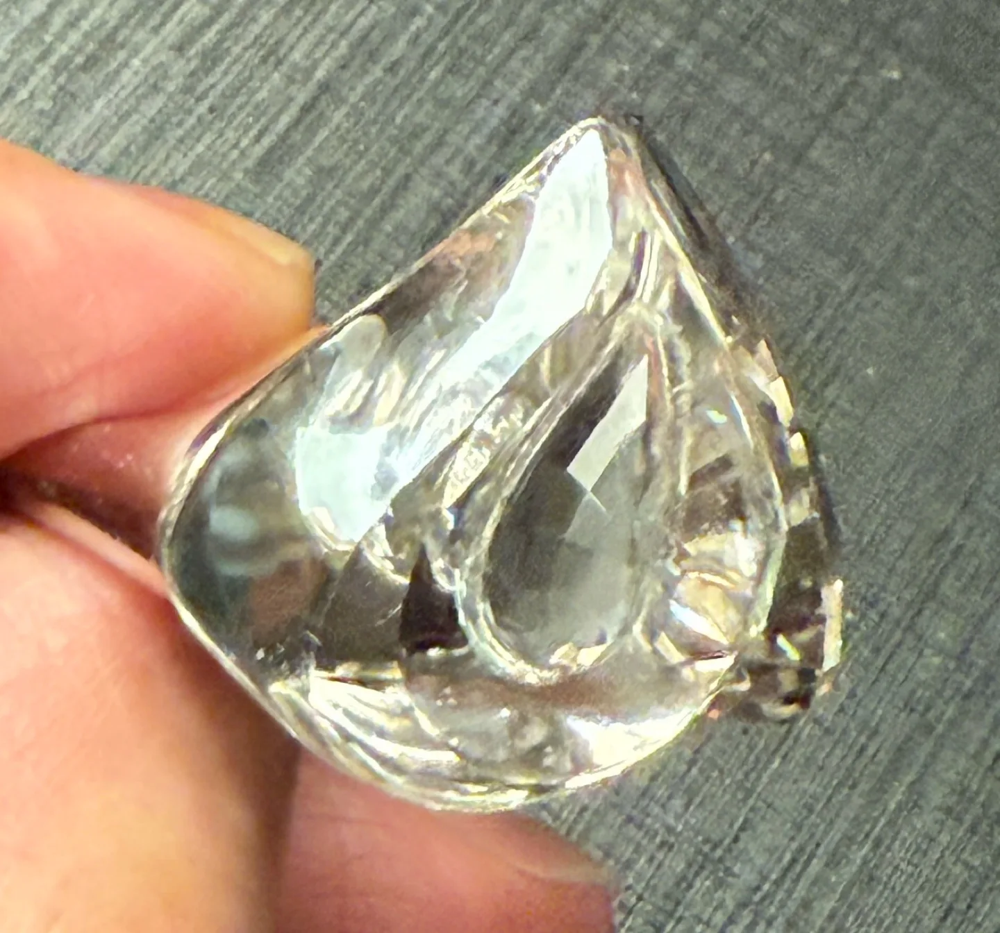 Swarovski Crystal Fashion Ring image indicator(5)