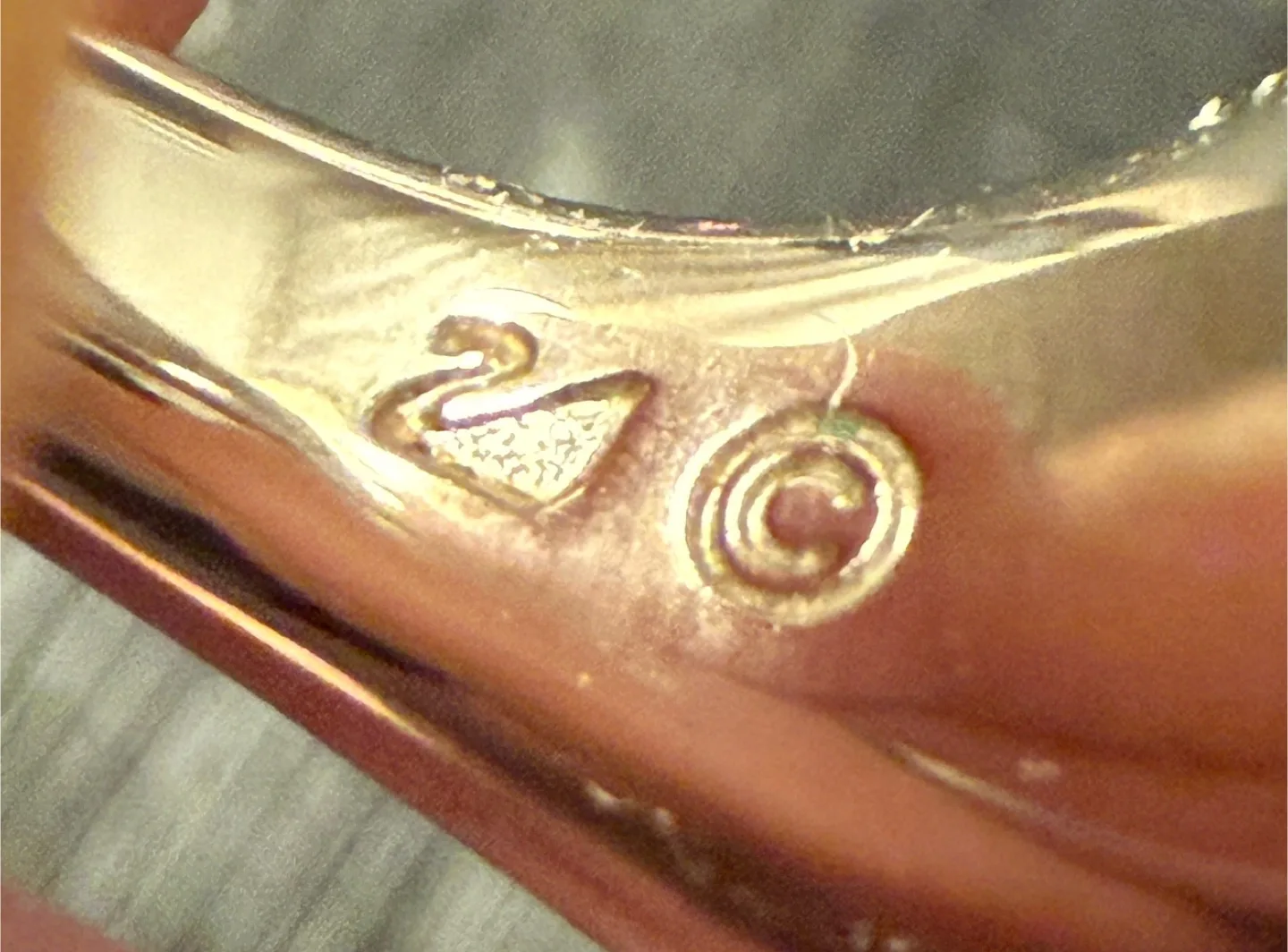 Swarovski Crystal Fashion Ring image indicator(8)