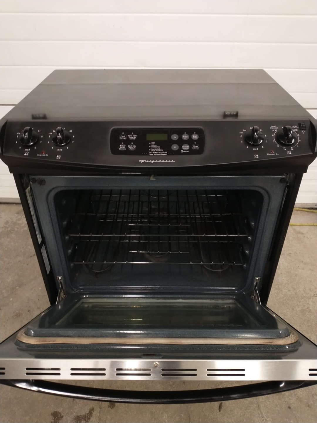 Frigidaire Stainless Steel Fridge, Oven, Dishwasher - photo 4