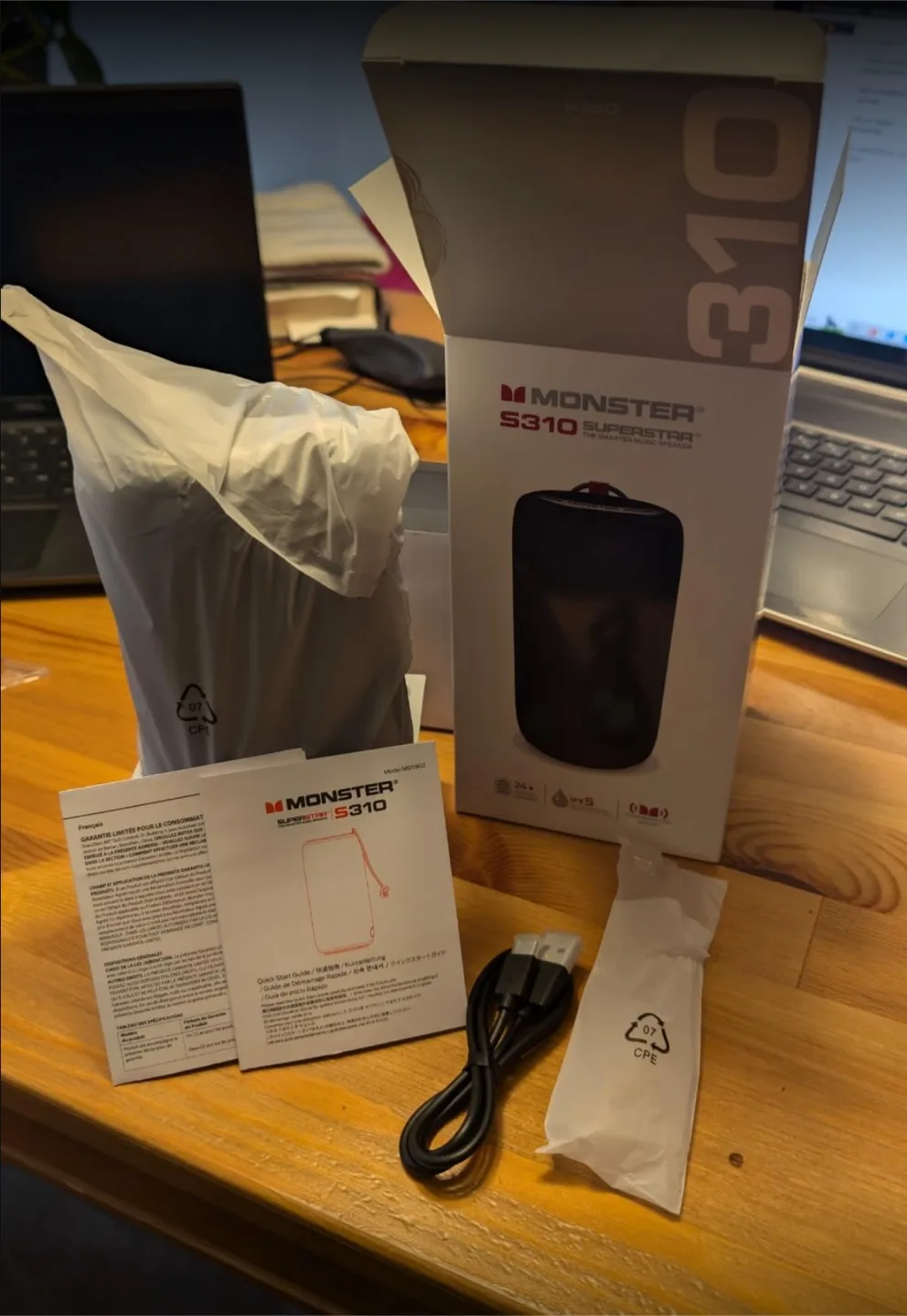 Monster Superstar S310 Bluetooth Speaker - Like New! thumbnail