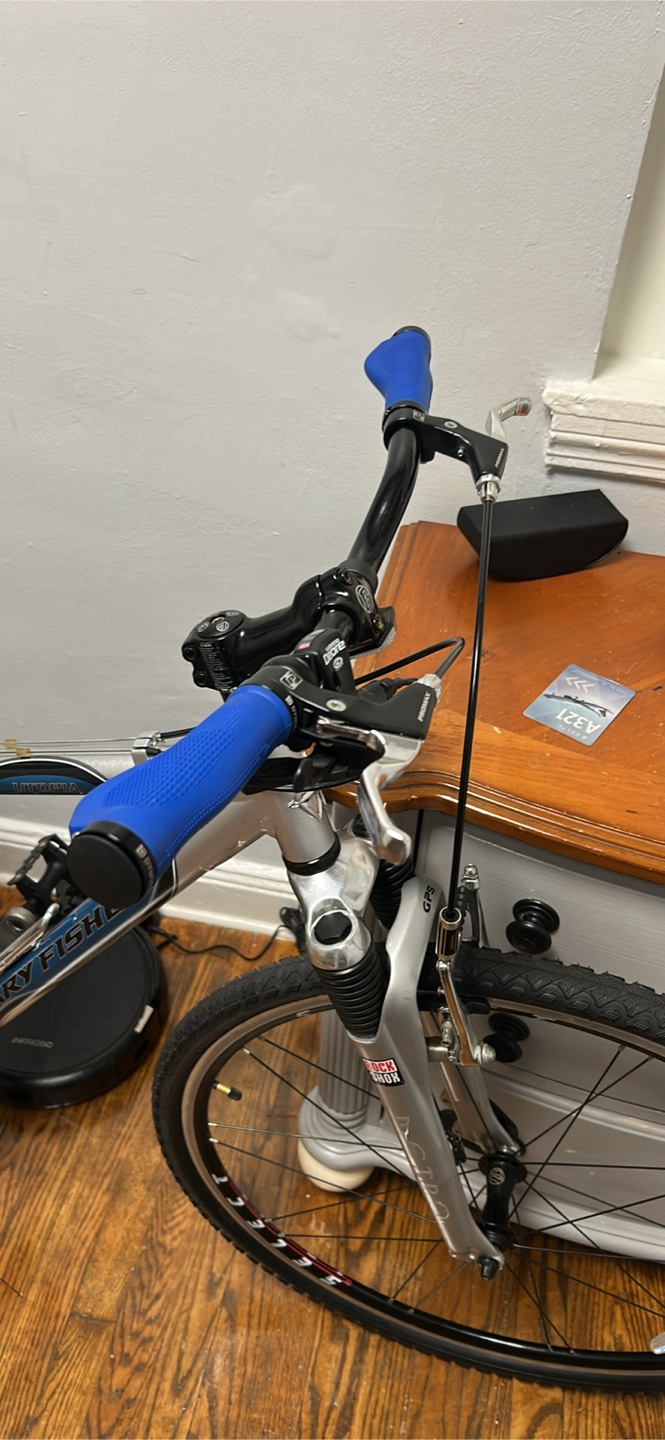 Gary Fisher Mountain Bike - Blue & Silver - photo 5