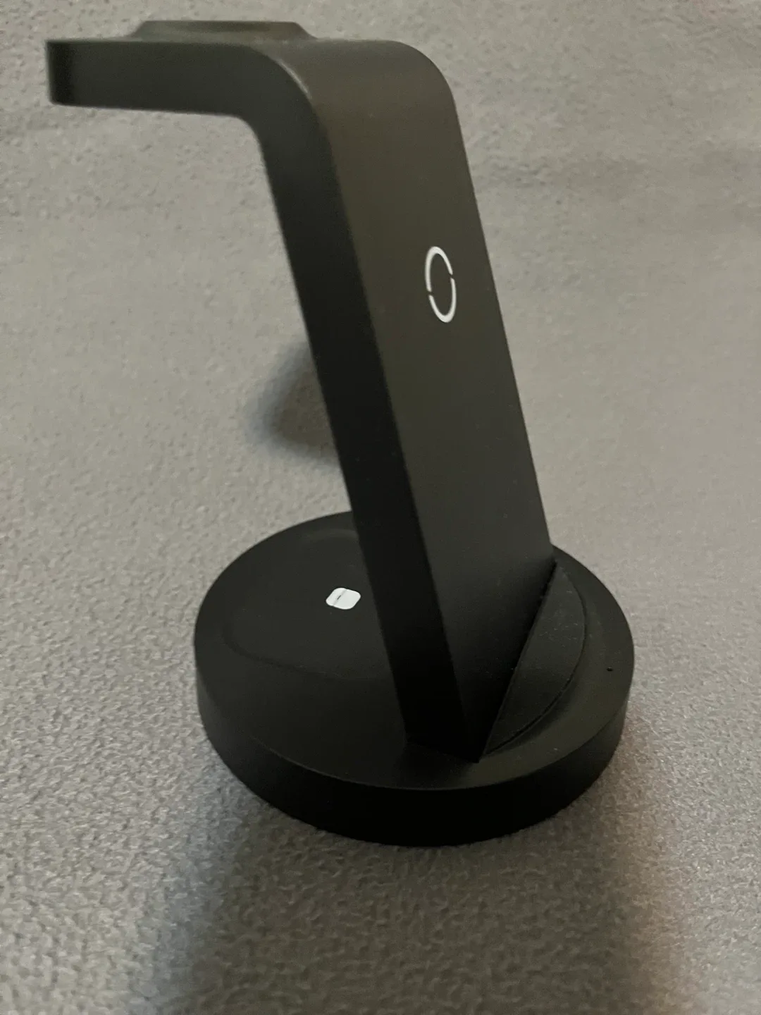 3 in 1 Wireless Charger CW350 - Black image indicator(2)