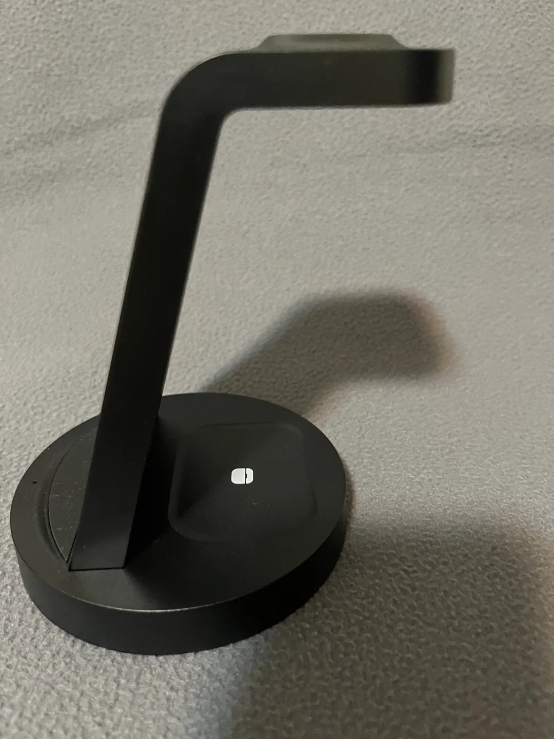 3 in 1 Wireless Charger CW350 - Black image indicator(4)