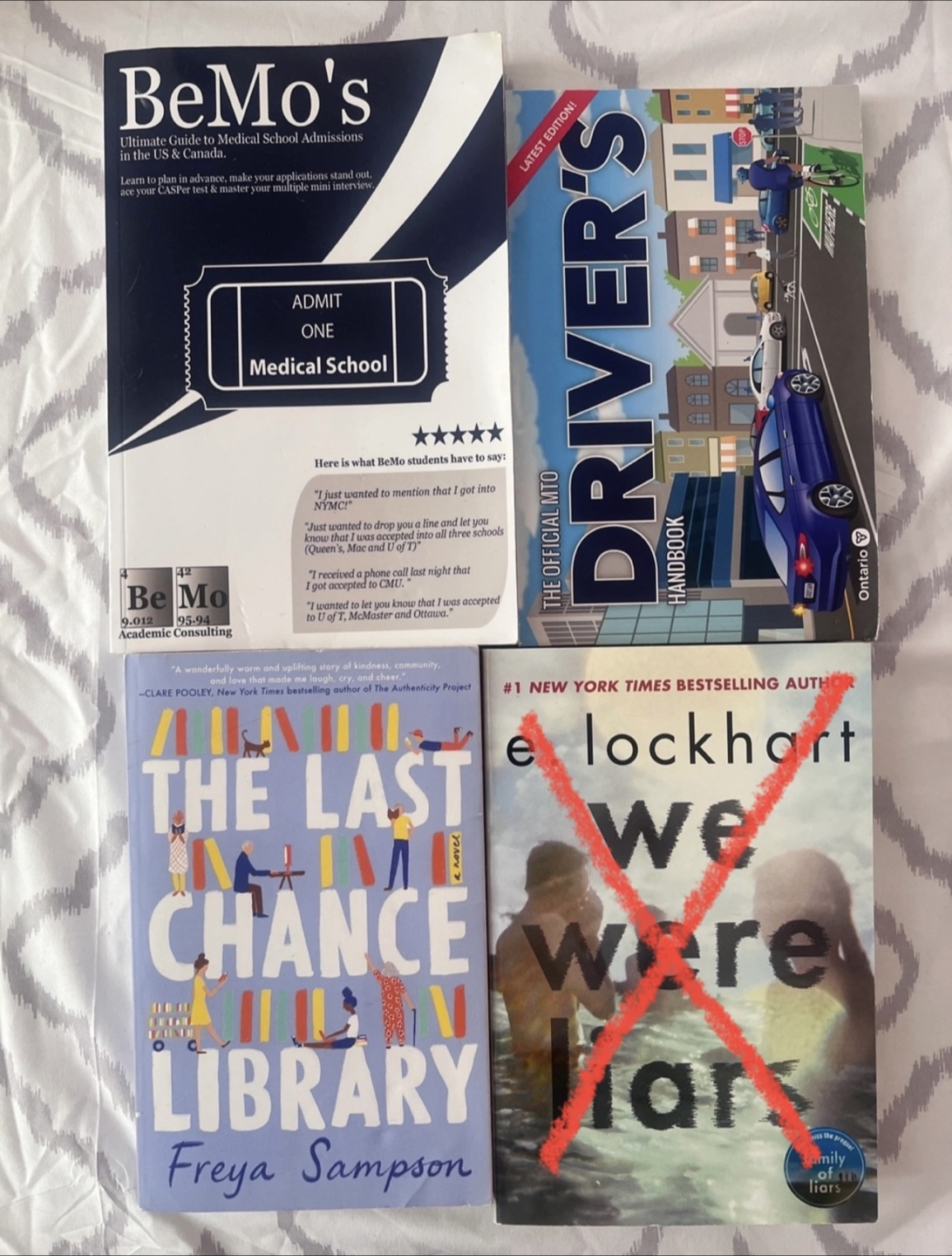 Mixed Lot of Books - photo 2
