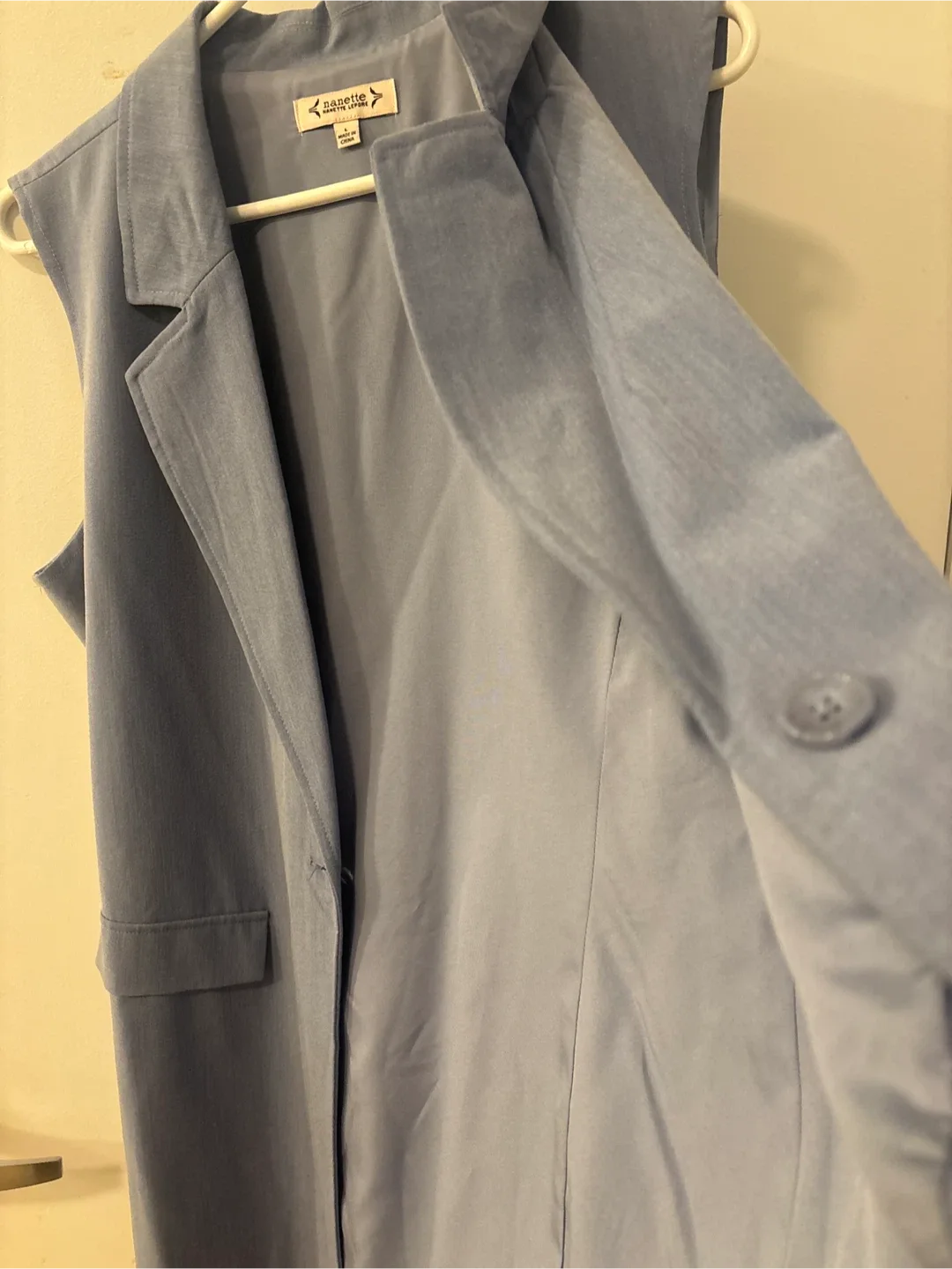 Nanette Lepore Sleeveless  Blazer Vest - Size L New With Tags image indicator(10)