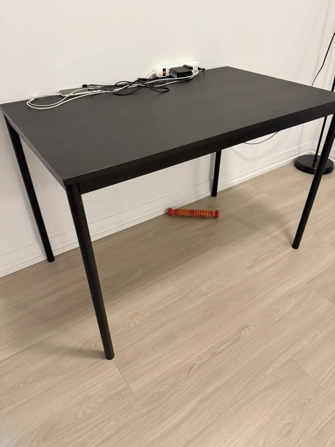 Black Desk thumbnail