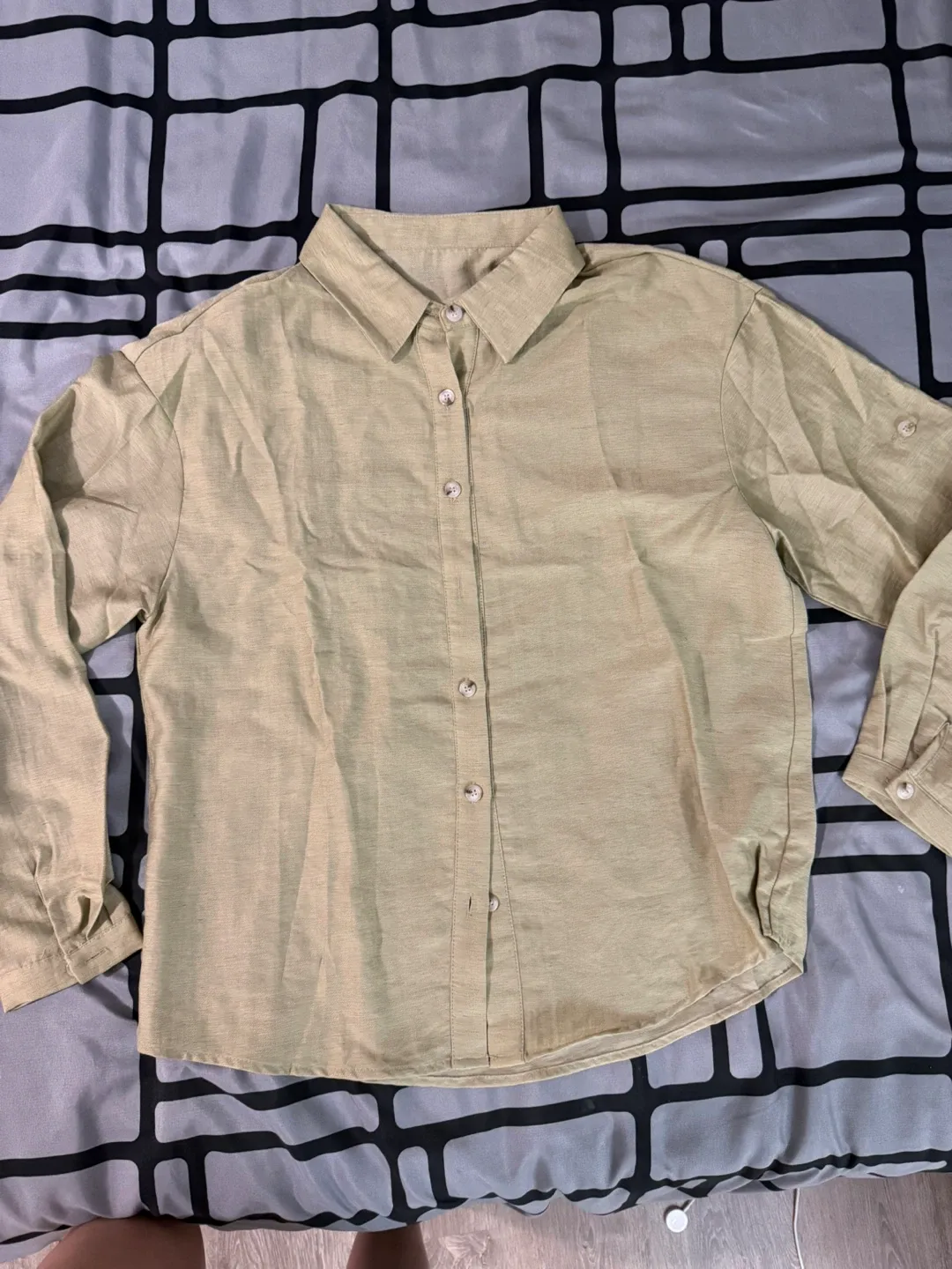 Uhlyne Olive Green Linen Long Sleeve Shirt thumbnail
