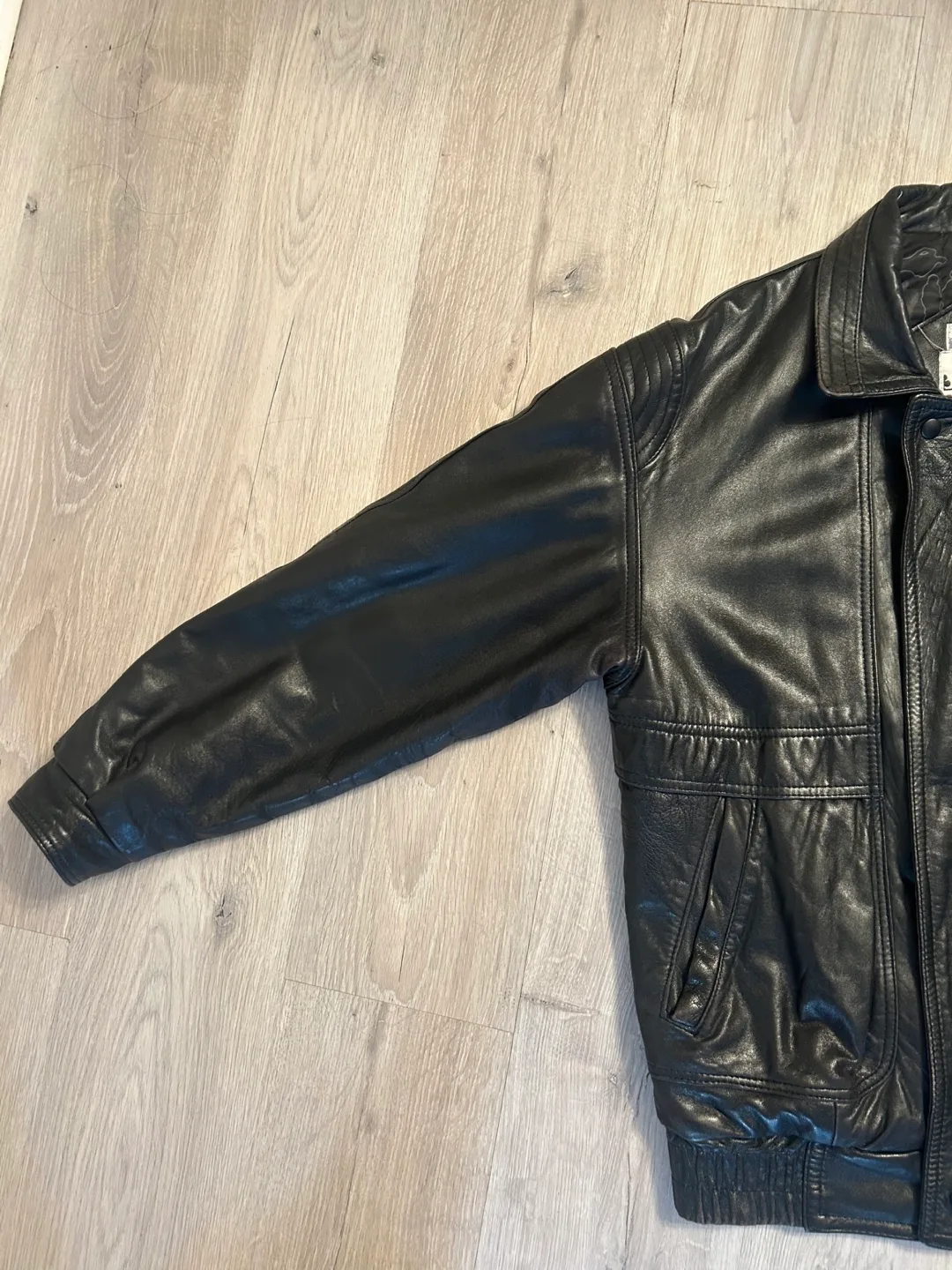 Vintage Boulevard Club Black Leather Jacket image indicator(2)