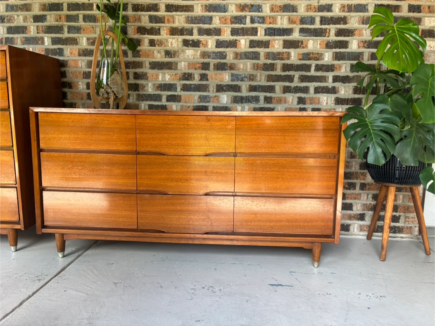 Vintage Mid Century Modern Dresser Set