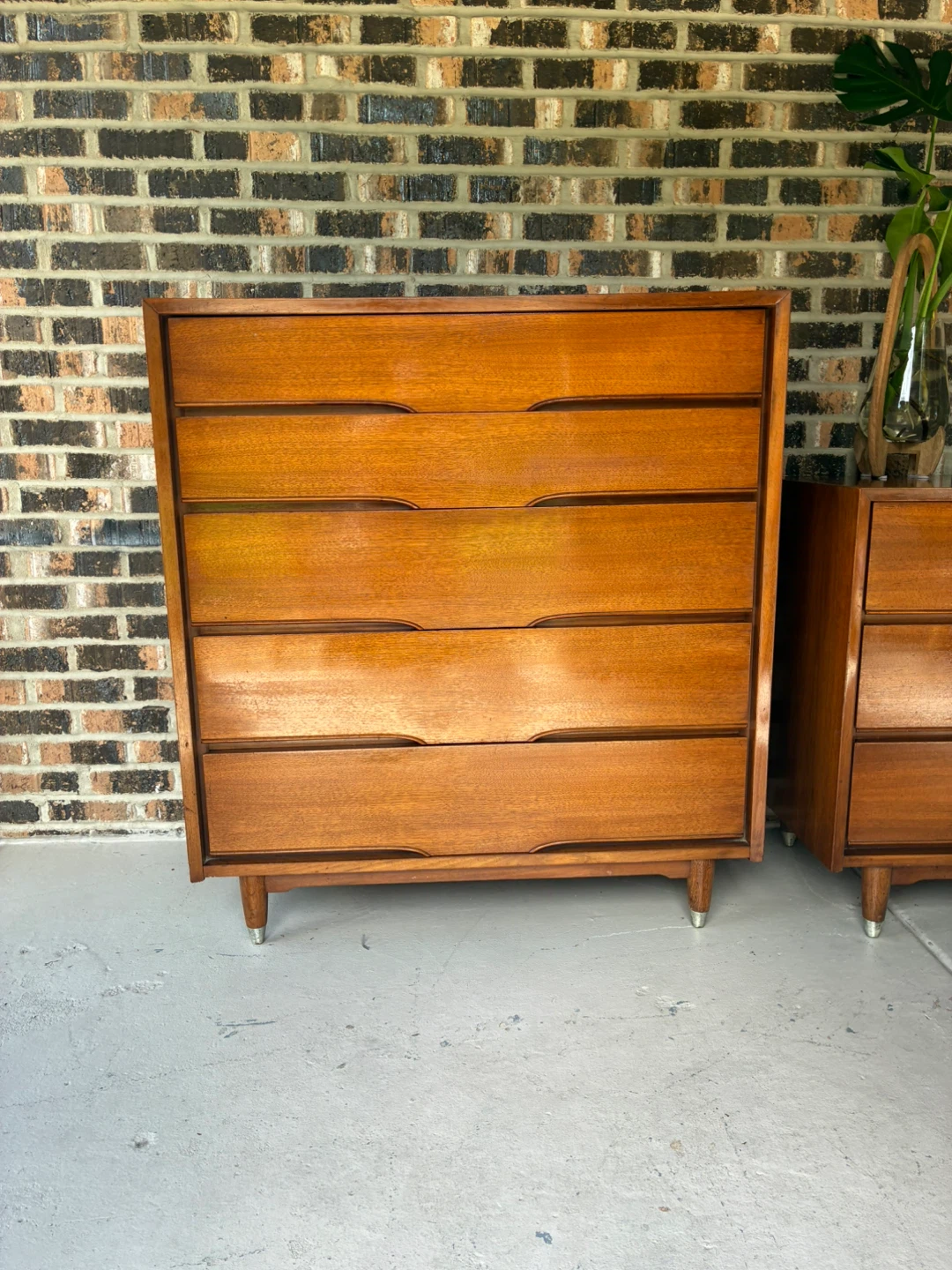 Vintage Mid Century Modern Dresser Set - photo 2