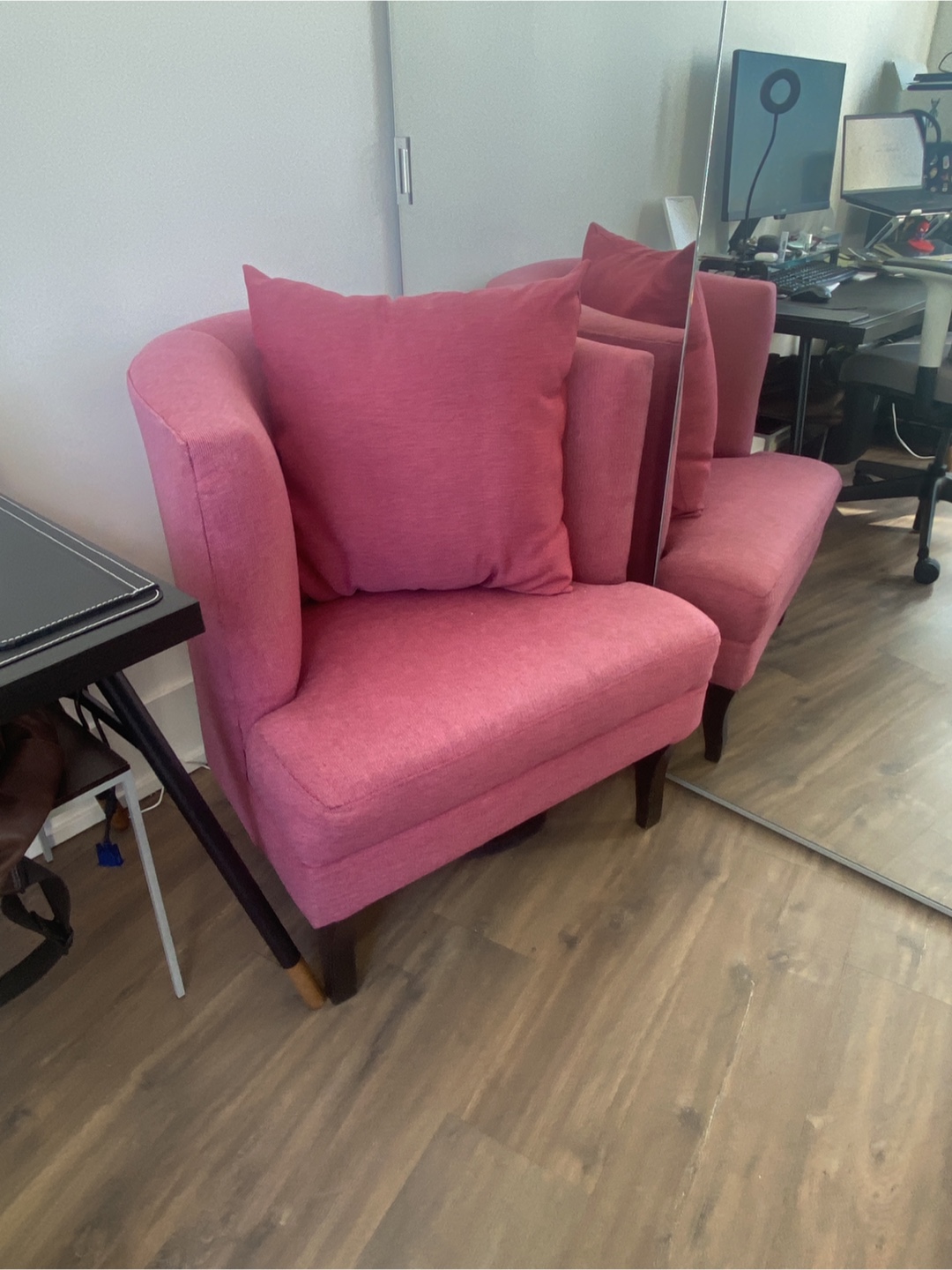 Pink Accent Chair - photo 3