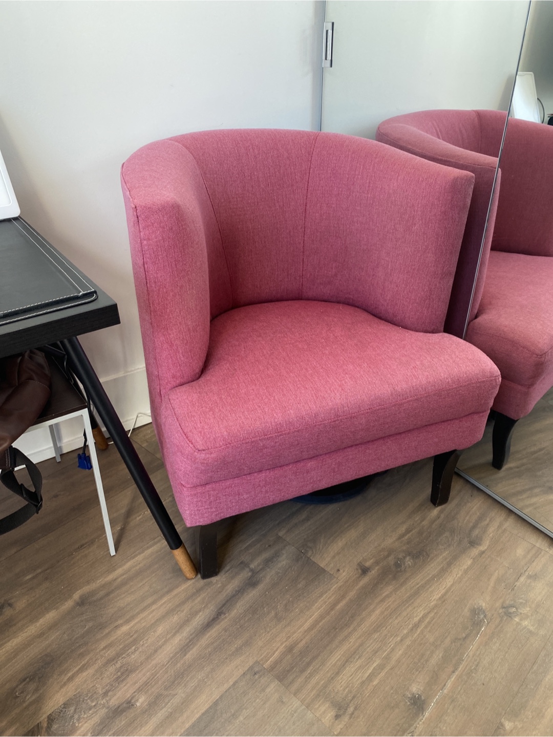 Pink Accent Chair - photo 2