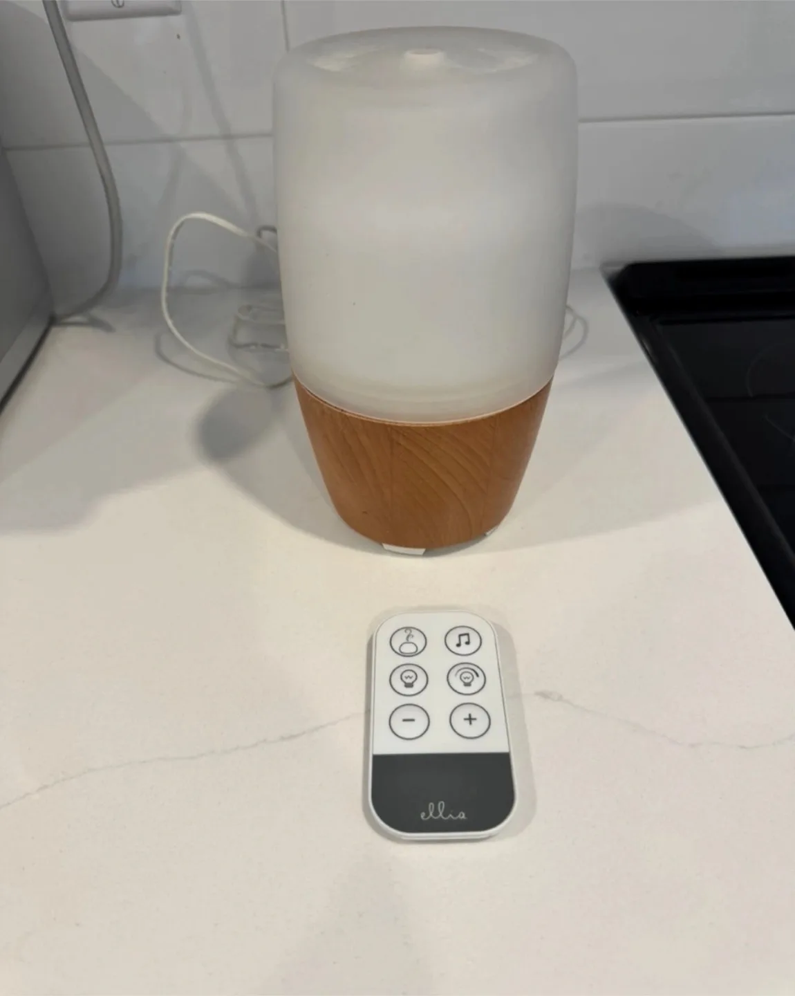 Ellia Reflect Ultrasonic Essential Oil Diffuser thumbnail