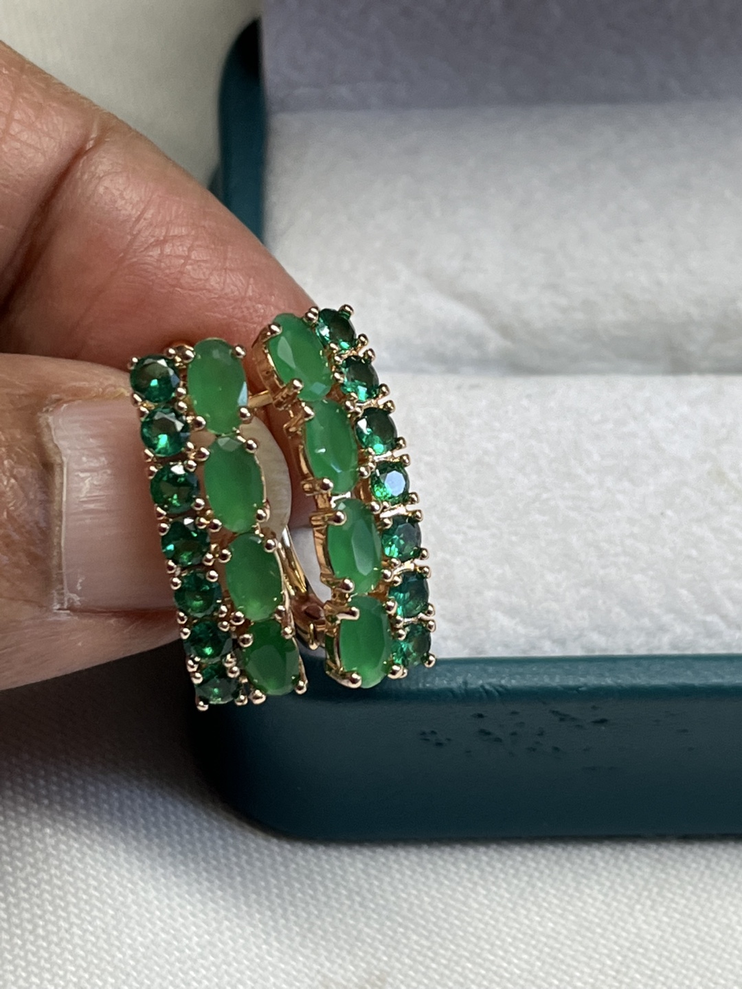 14k stimulated jade oval stone earrings - photo 3
