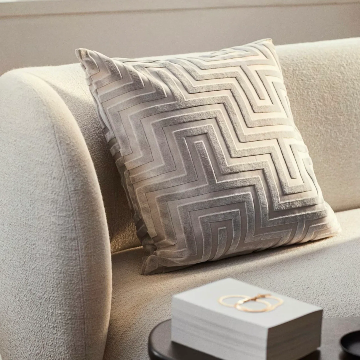 H&M Velvet Cushion Covers x2 thumbnail