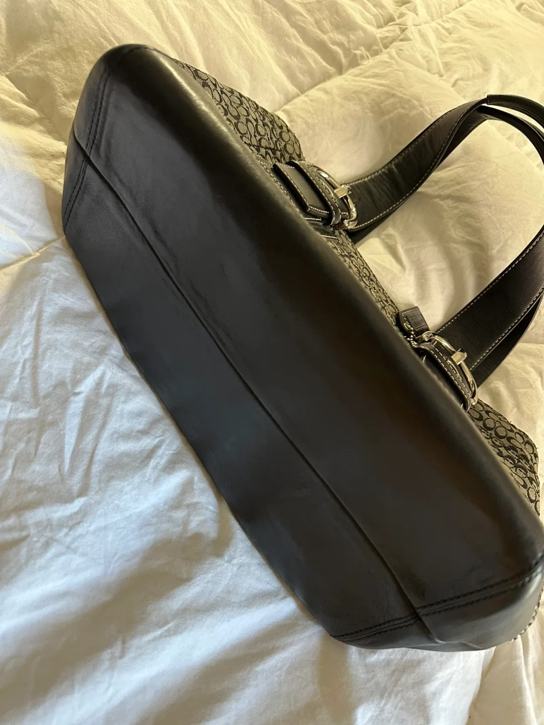 Coach Signature Demi Bag image indicator(4)