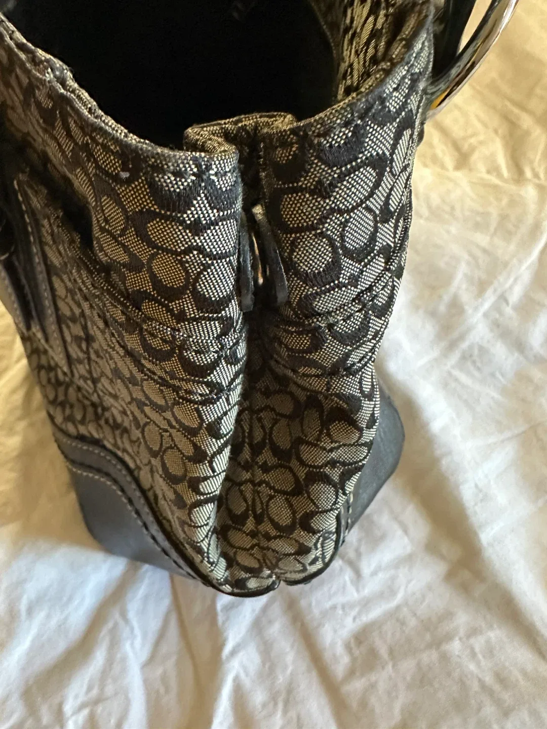 Coach Signature Demi Bag image indicator(5)