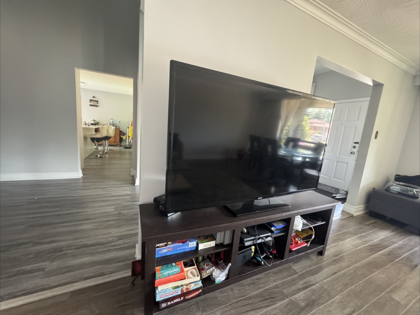 Samsung TV 65” and Media Console