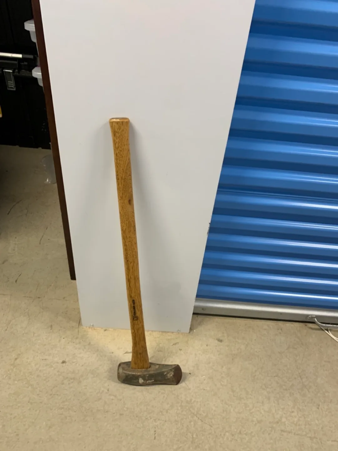 8 lb Splitting Maul with Hickory Handle image indicator(5)