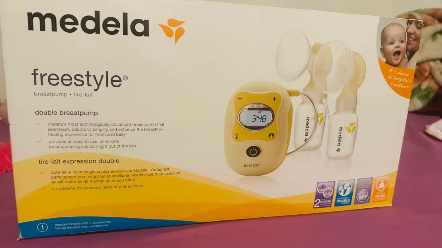 Medela Freestyle Double Breast Pump thumbnail