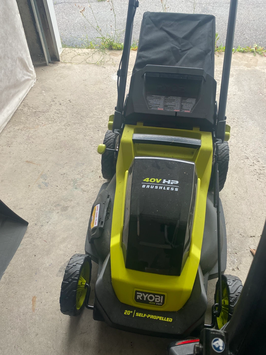 Ryobi 40V 20" Cordless Lawn Mower - photo 3