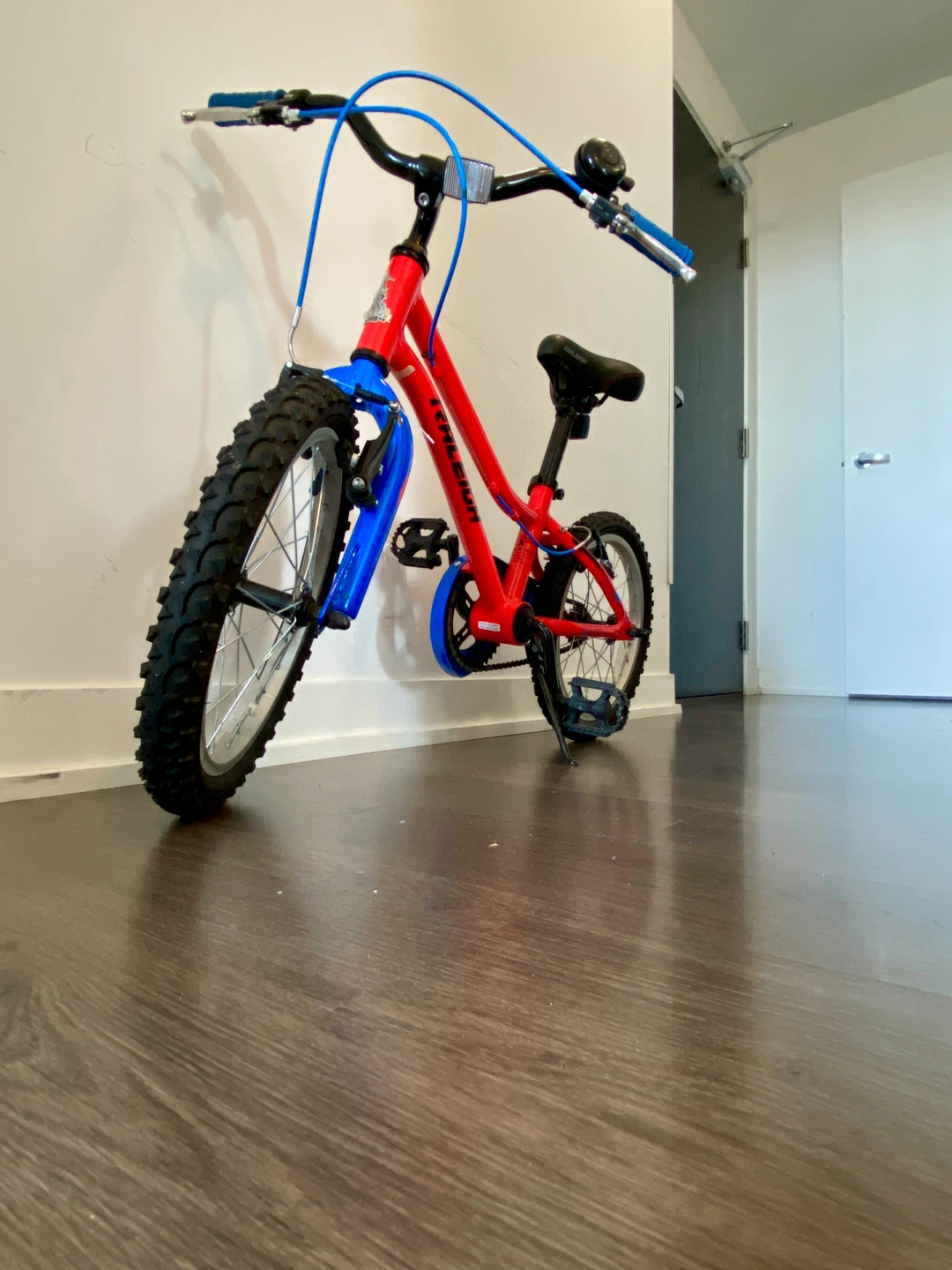 Bike for 4-8 year olds 16 inches - photo 3