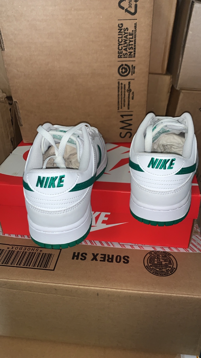 Brand new men’s Nike Dunk Low Retro White/Green Size 10 Men's - photo 2